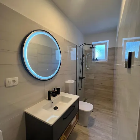 Bura Apartment *